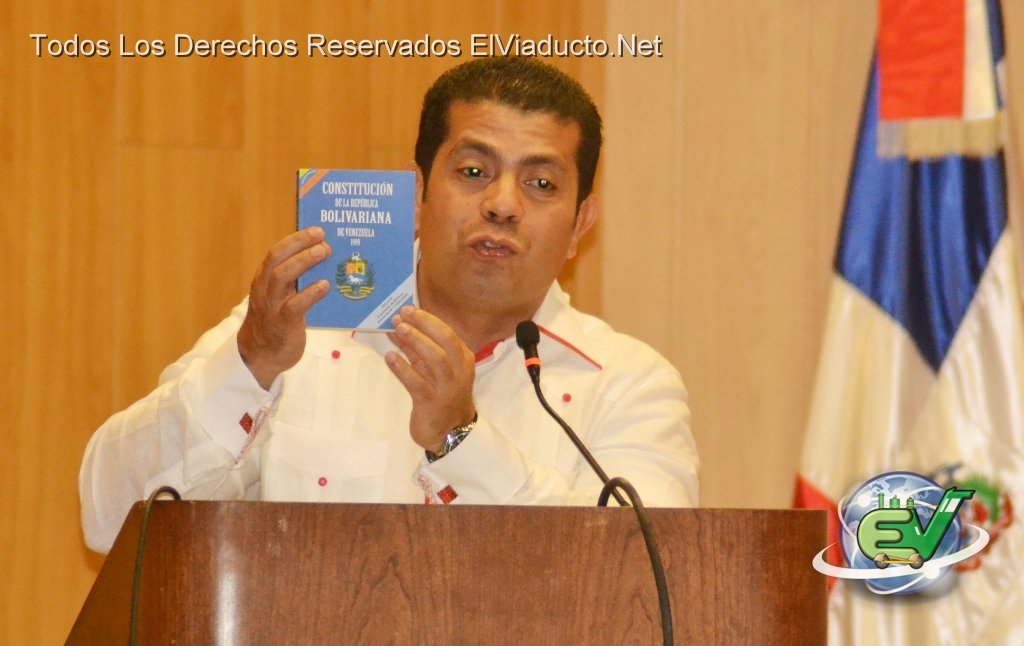 Embajador de Venezuela Alberto Efraín Castellar Padilla